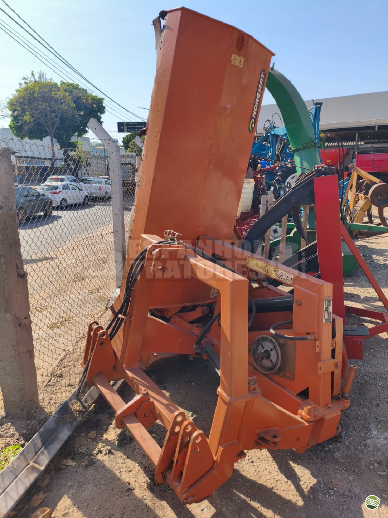 IMPLEMENTOS AGRICOLAS TRINCHA TRINCHA Espanhol Tratores GOIANIA GOIAS GO
